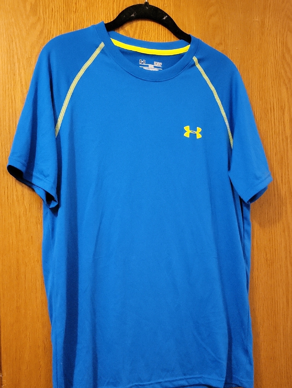 Under Armour Men’s Short Sleeve Tee Royal Blue with Yellow Logo Size Small